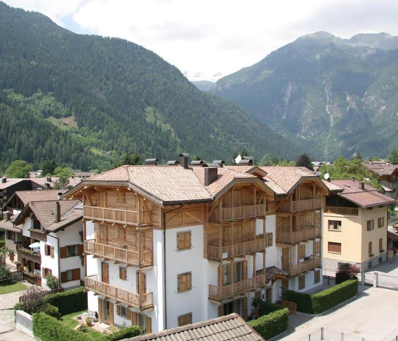 Lovely Apt In Pinzolo Val Rendena 7 Eksteriør bilde