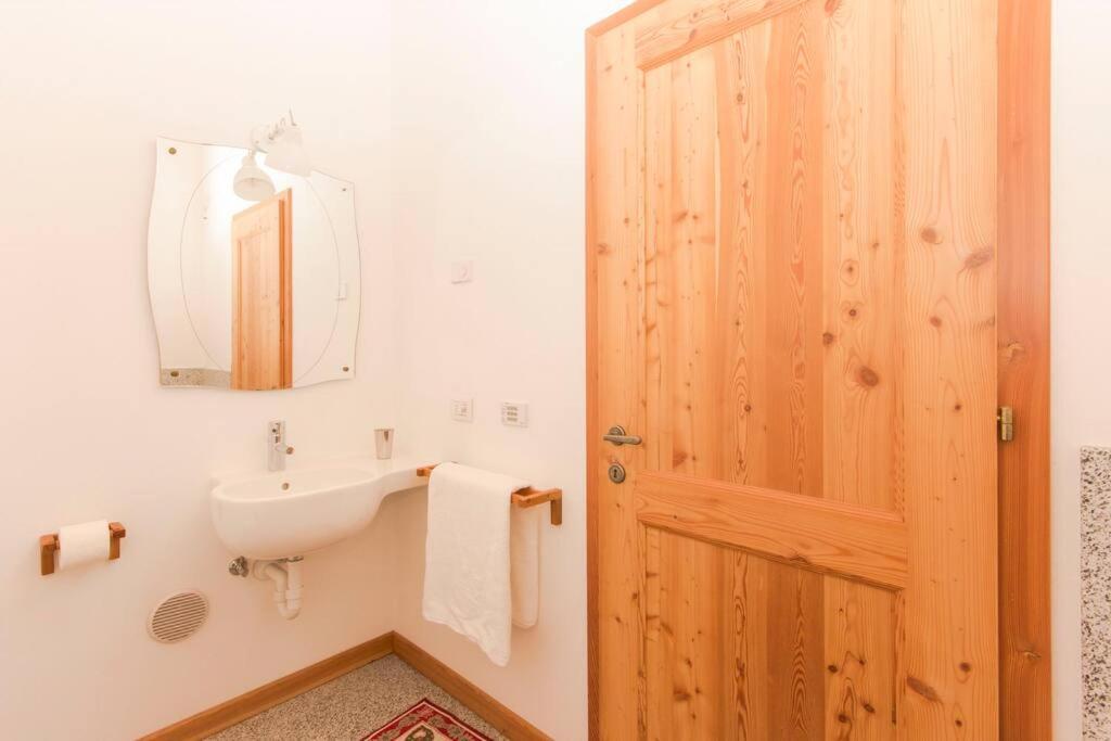 Lovely Apt In Pinzolo Val Rendena 7 Eksteriør bilde